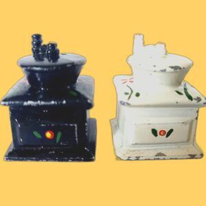 Cast Iron Coffee Grinder Salt and Pepper Shakers Black & White 1950's Metal